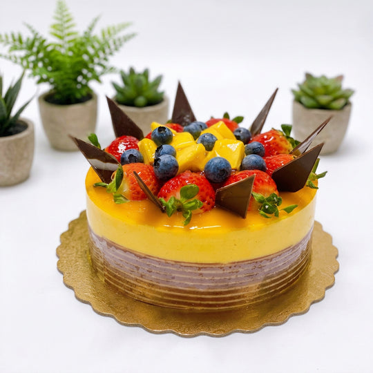 Fresh fruit cake delivery in USA