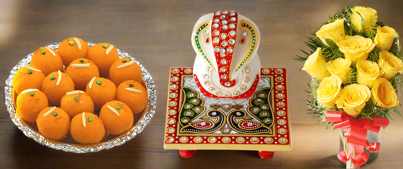 Ganesh Idol, Moti Choor Laddu, Yellow Roses Bunch