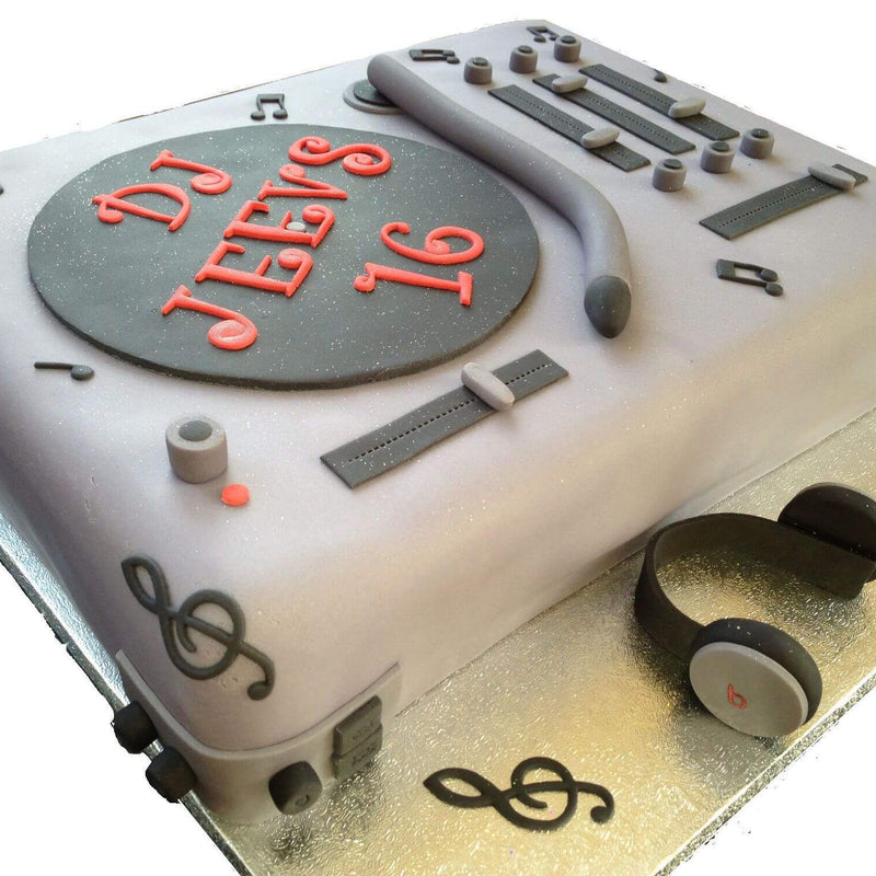Music Lovers Cake - India