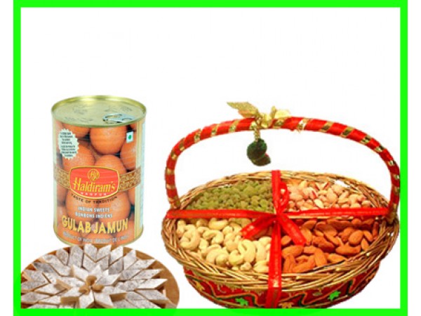 Rich Combo Of Dry fruits and Sweets