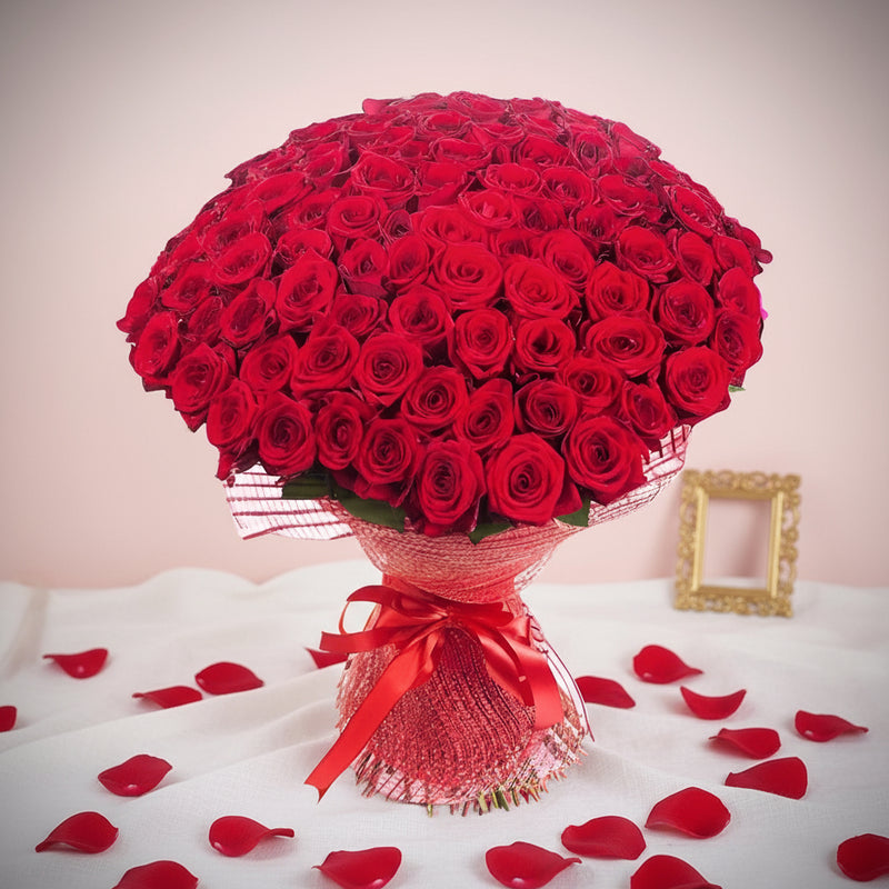 Exotic 100 Red Roses Bunch